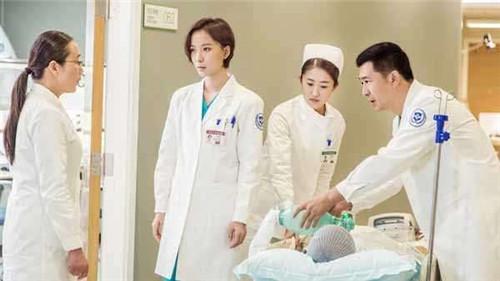 《急诊科医生》何建一梅为何离婚，刘慧敏方志军赵蕾之间发生了什么,小大夫男女主为啥离婚。 《急诊科医生》何建一梅为何离婚，刘慧敏方志军赵蕾之间发生了什么,小大夫男女主为啥离婚。 神马SEO