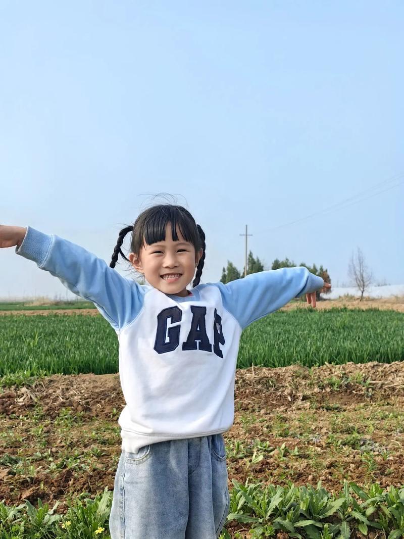 小小姑娘，小又小,探索微小世界中的大智慧 小小姑娘，小又小,探索微小世界中的大智慧 网站建设公司