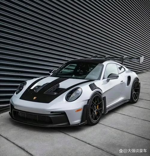 探秘保时捷,诠释速度与激情的传奇车型 搜狗SEO 探秘保时捷,诠释速度与激情的传奇车型 探秘保时捷,诠释速度与激情的传奇车型 搜狗SEO