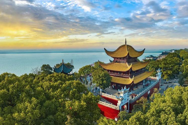 岳阳,自然风光与历史文化的交融之地 必应SEO 岳阳,自然风光与历史文化的交融之地 岳阳,自然风光与历史文化的交融之地 必应SEO